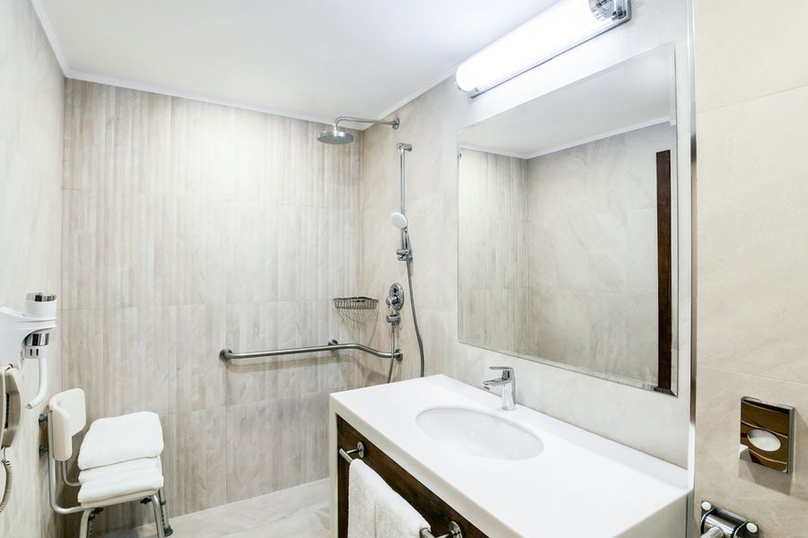 Mobility Accessible Room, 1 King Bed