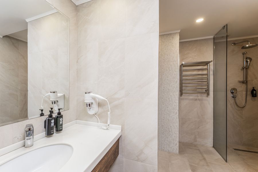 2-Bedroom Superior Suite, 1 King Bed, 2 Single Beds