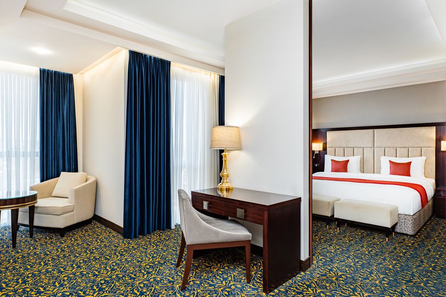 2-Bedroom Presidential Suite, 1 King Bed, 2 Single Beds