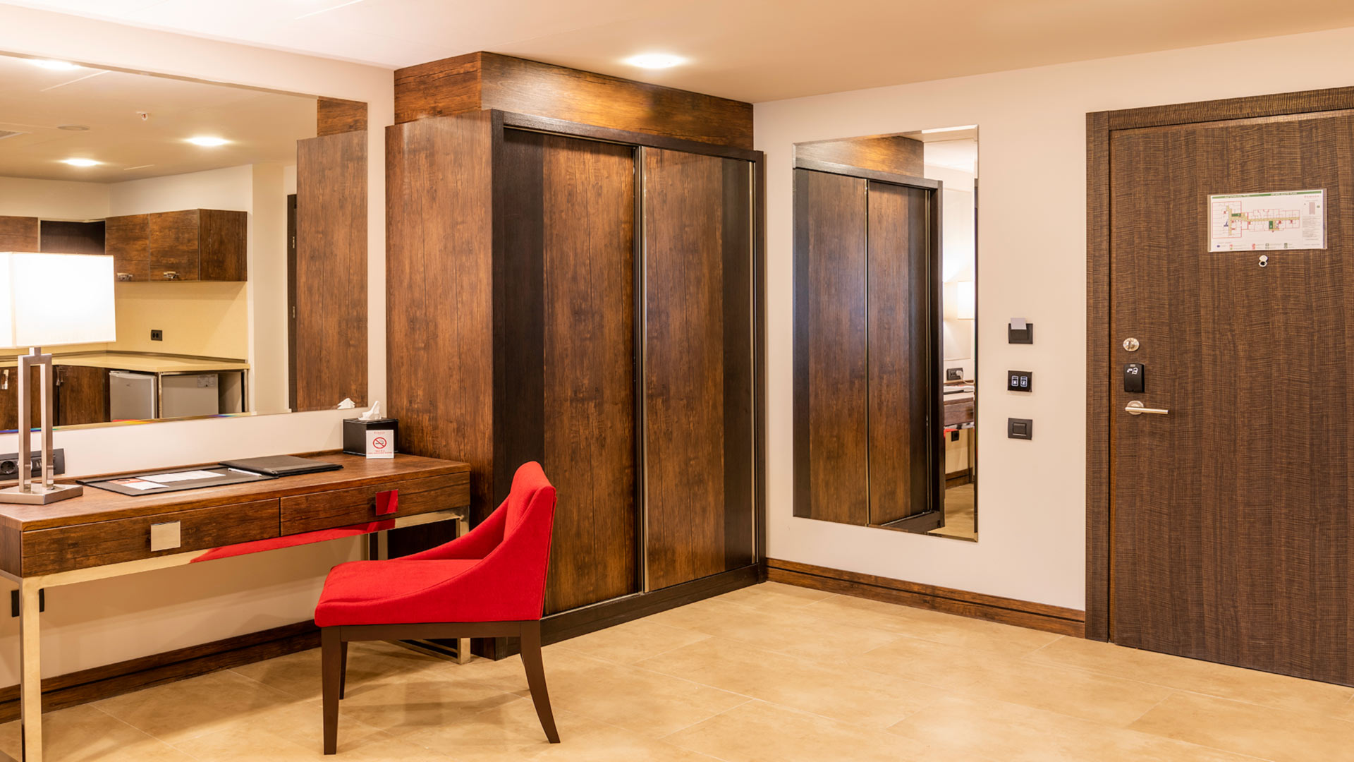Family Suite - 1 king, 1 single bed: 63sqm